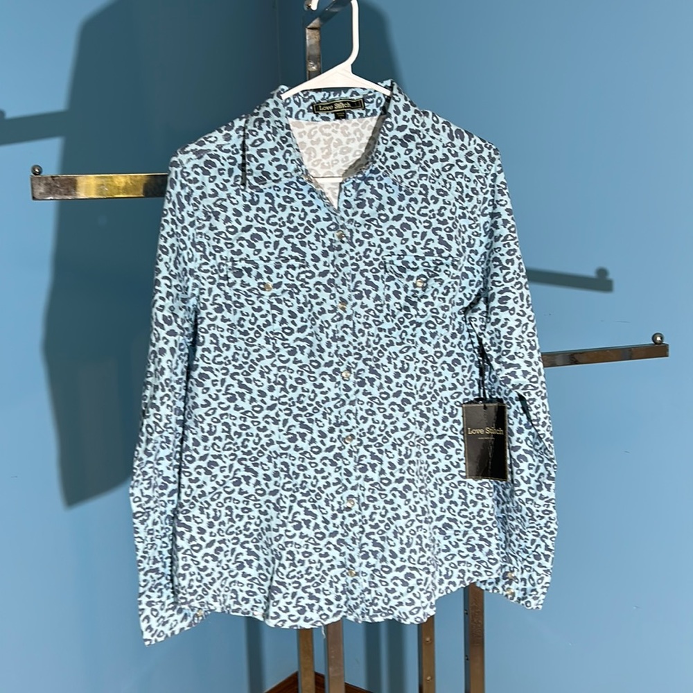 Love Stitch Women’s Longsleeve Animal Print Shirt